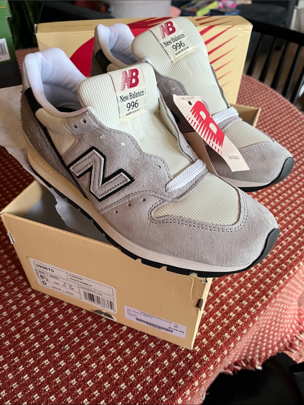 New Balance U996TG Men's Sneakers - Light Gray and Black